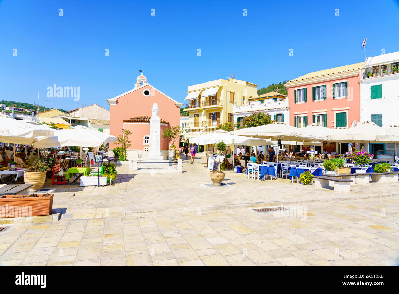 La jolie ville de Gaios, le principal port et le port de l'île, Paxos, îles Ioniennes, îles grecques, Grèce, Europe Banque D'Images