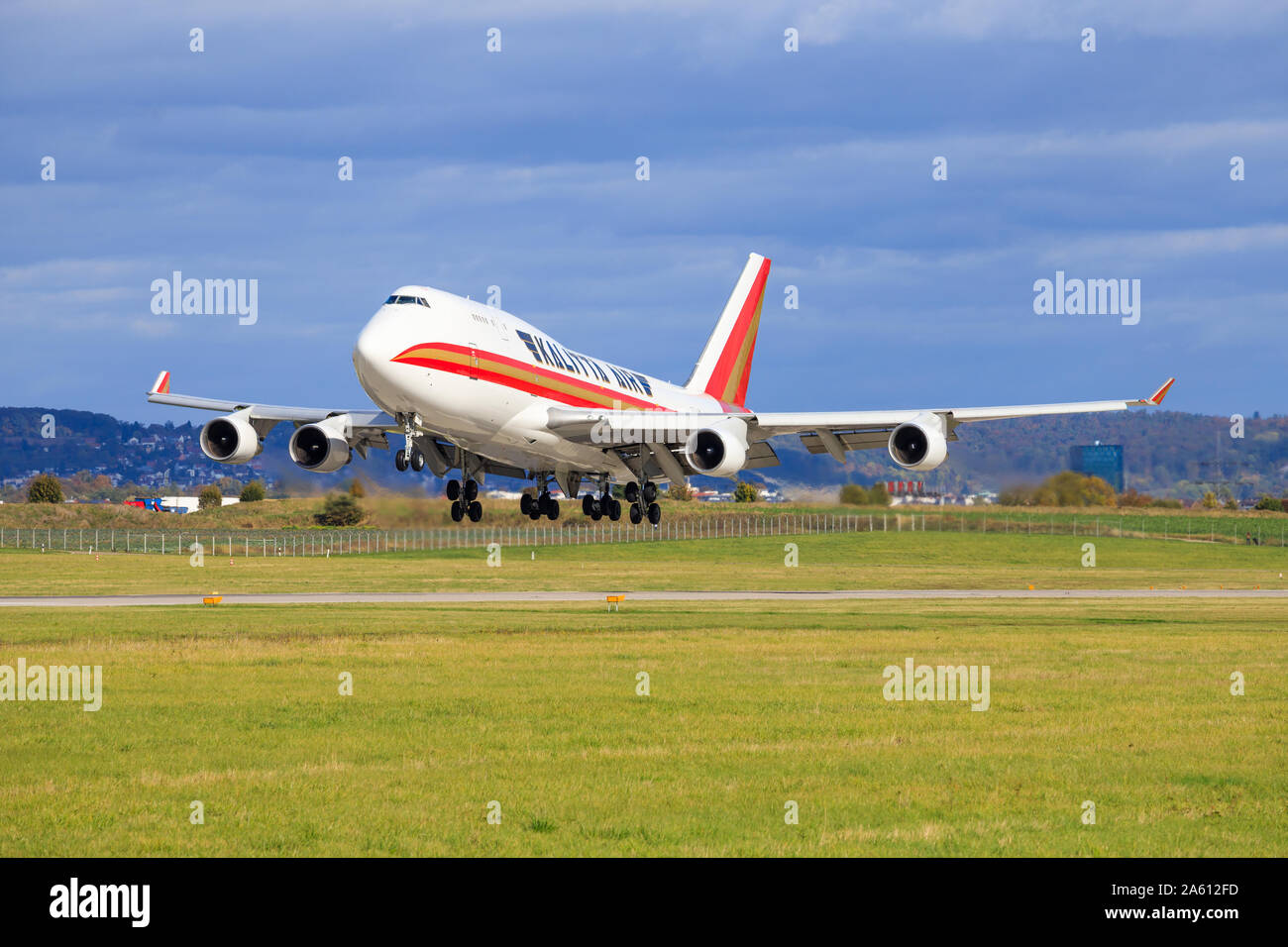 Stuttgart/Allemagne, 22 Septembre 2019 : un Boeing 747 de Kalitta à l'aéroport de Stuttgart. Banque D'Images