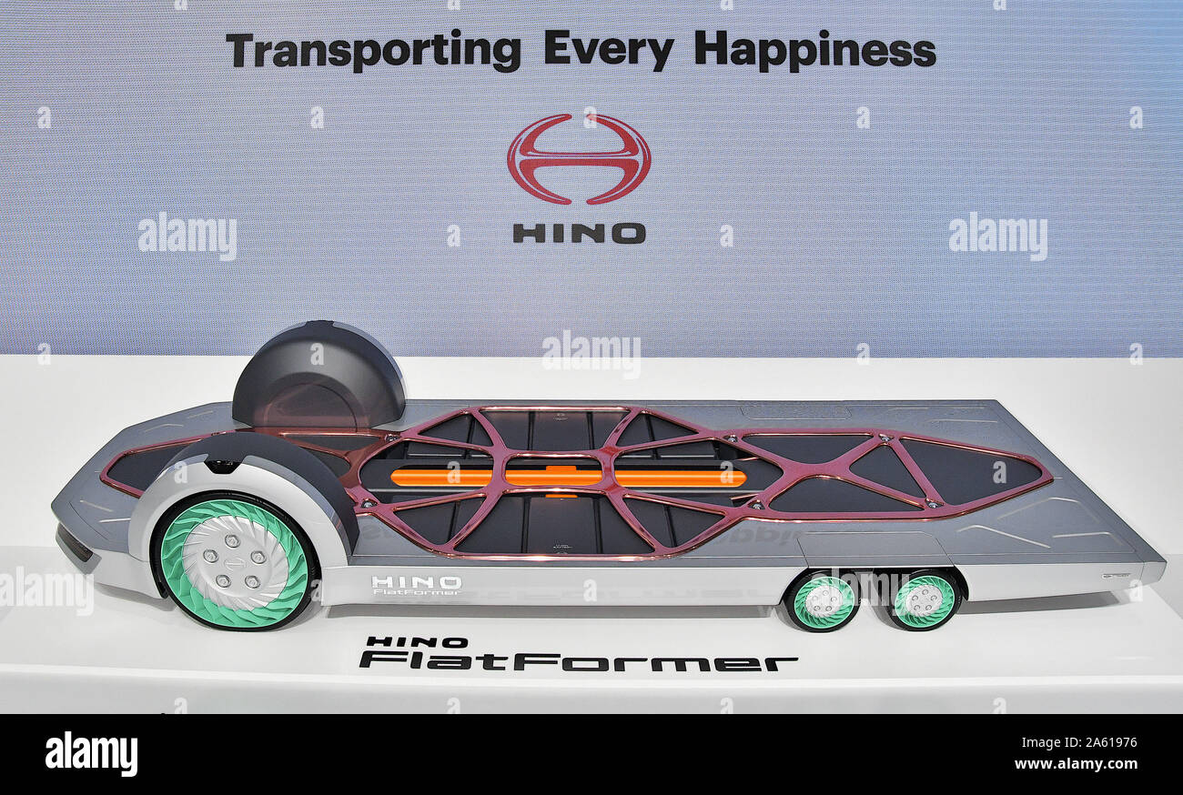 Tokyo, Japon. 23 Oct, 2019. Hino Motors 'FlatFormer' est visible sur l'affichage à la 46ème Salon automobile de Tokyo à Tokyo, Japon le mercredi, Octobre 23, 2019. Japan Automobile Manufacturers Association hold 'Tokyo Motor Show 2019' et 'avenir Expo' parallèlement, l'objectif de 1 millions de visiteurs. Expo' "avenir de l'espace libre qui est apprécié par les enfants et tout simplement l'amant par la collaboration avec des entreprises et organisations en dehors de l'industrie automobile qui peut être expérimenté. Photo par Keizo Mori/UPI UPI : Crédit/Alamy Live News Crédit : UPI/Alamy Live News Banque D'Images