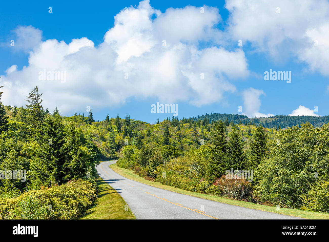 Blue Ridge Parkway dans les Smoky Mountains de Caroline du Nord dans l'Unted States Banque D'Images