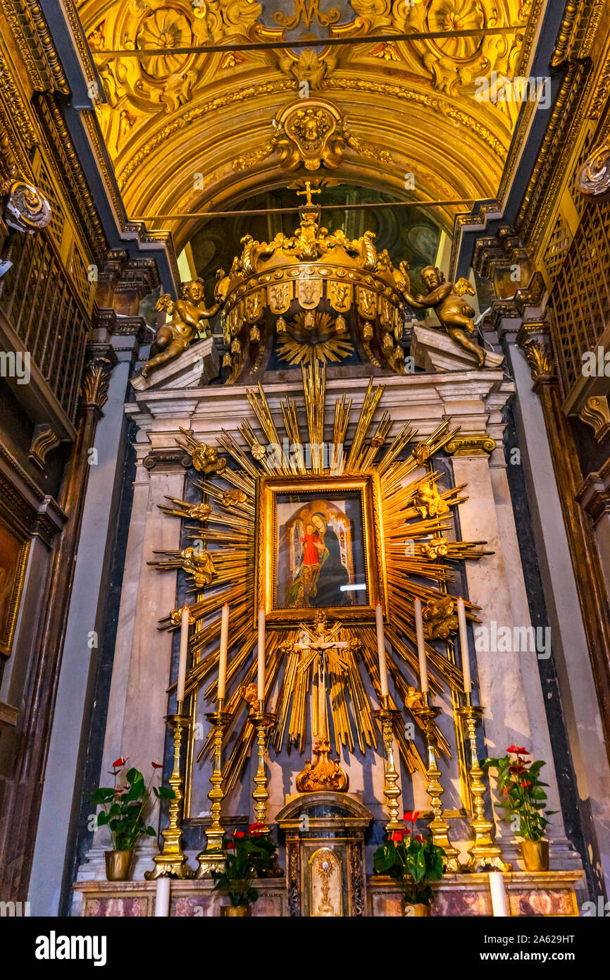 Saint Mary Peinture Autel Basilique Saint Maria dans Trevio Rome Italie, église construite en 1500s et Marie Peinture de 1500s. Banque D'Images