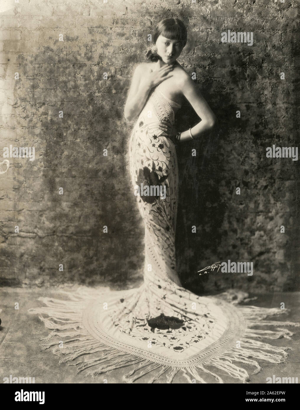 Anna May Wong, circa (1924) Photo par Edward Curtis de référence de dossier 33848-796THA Banque D'Images