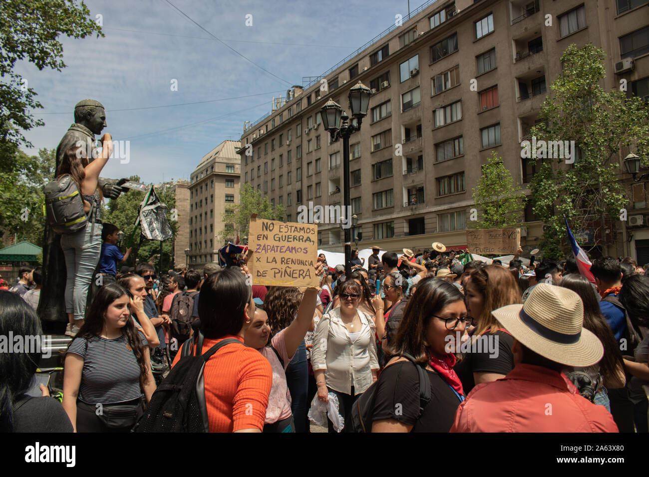 Manifestation pacifique à Paseo Bulnes, Santiago du Chili, 2019. Banque D'Images