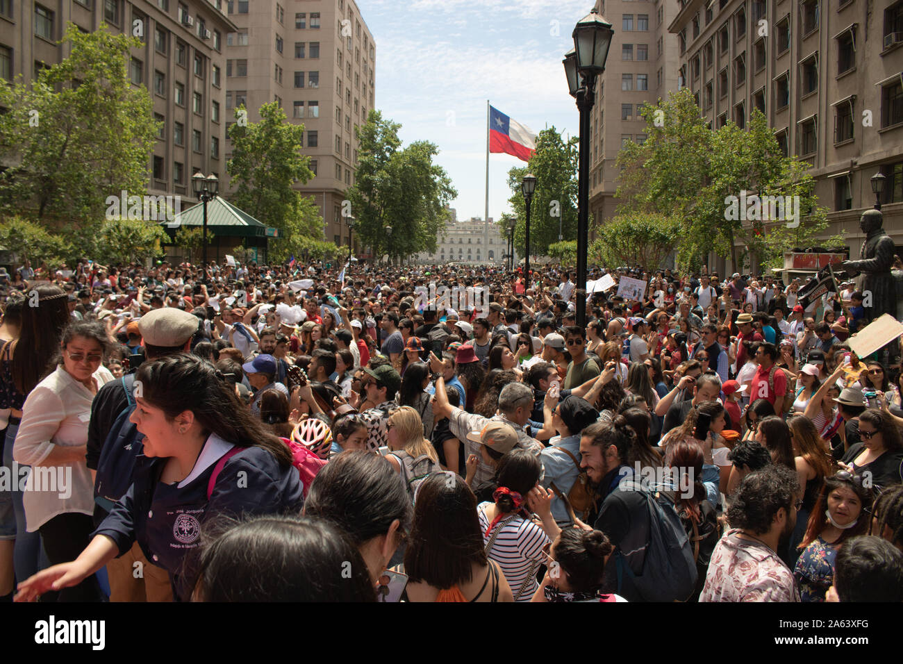 Manifestation pacifique à Paseo Bulnes, Santiago du Chili, 2019. Banque D'Images