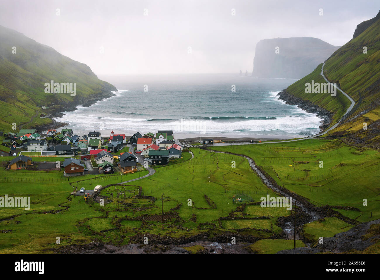 Village de Tjornuvik dans les îles Féroé, Danemark Banque D'Images