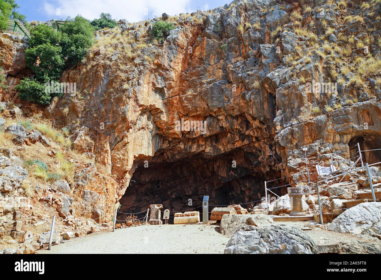 La Cour de Pan et les nymphes, 3e siècle avant notre ère. L'Hermon Stream Nature Reserve et parc archéologique (Banias) Golan Israël Banque D'Images