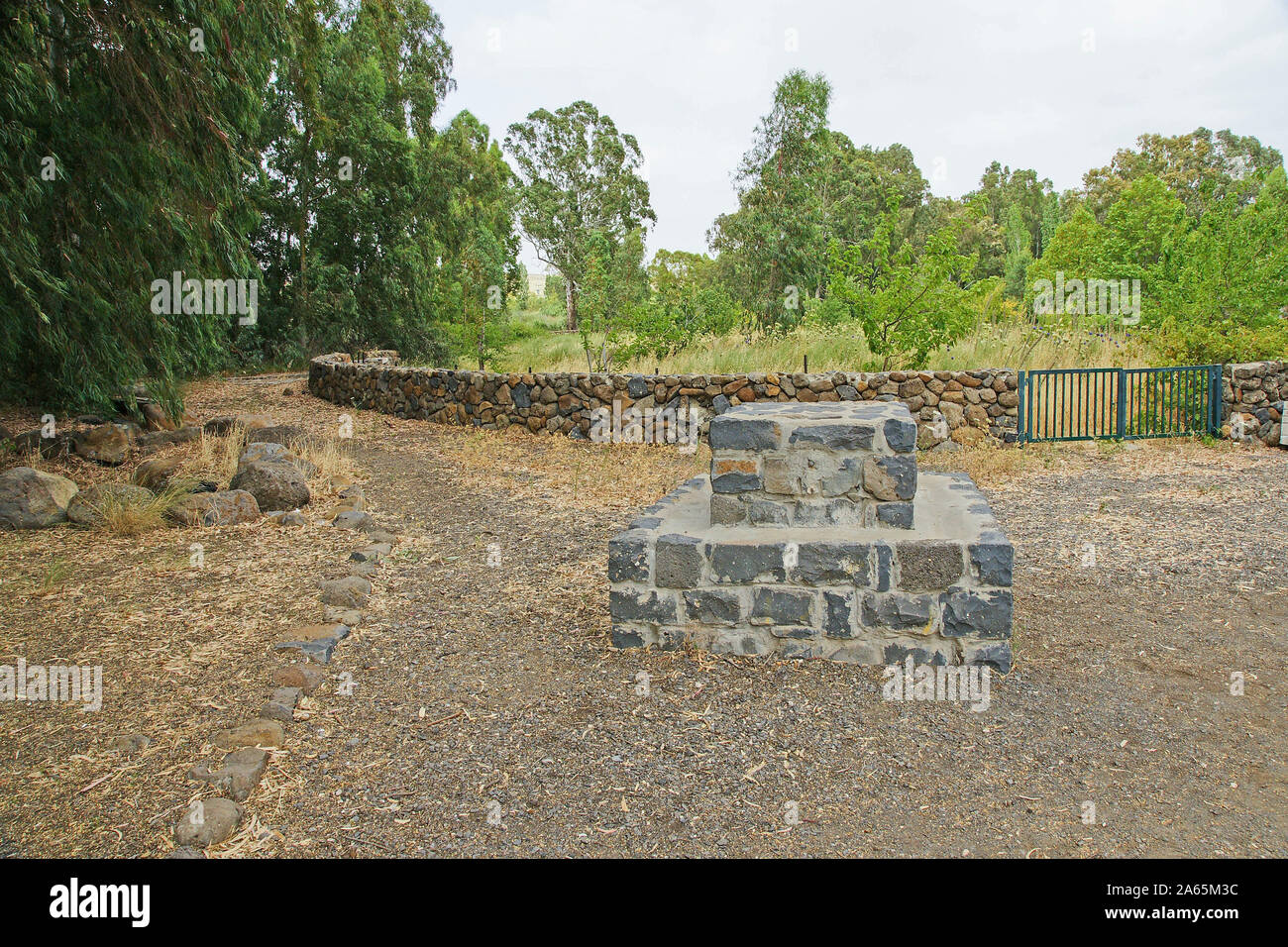 Eden Park, sur le plateau du Golan, Israël. Solukia printemps la source de l'eau minérale en bouteille Mei Eden Banque D'Images