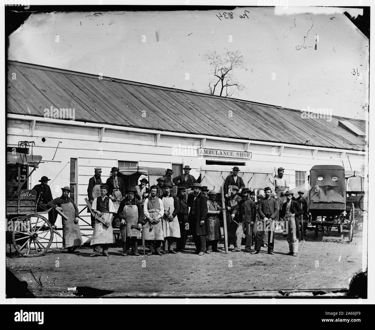 Washington, D.C. Ouvriers en face de l'Ambulance Shop Résumé : Guerre civile sélectionné des photographies, 1861-1865 Banque D'Images