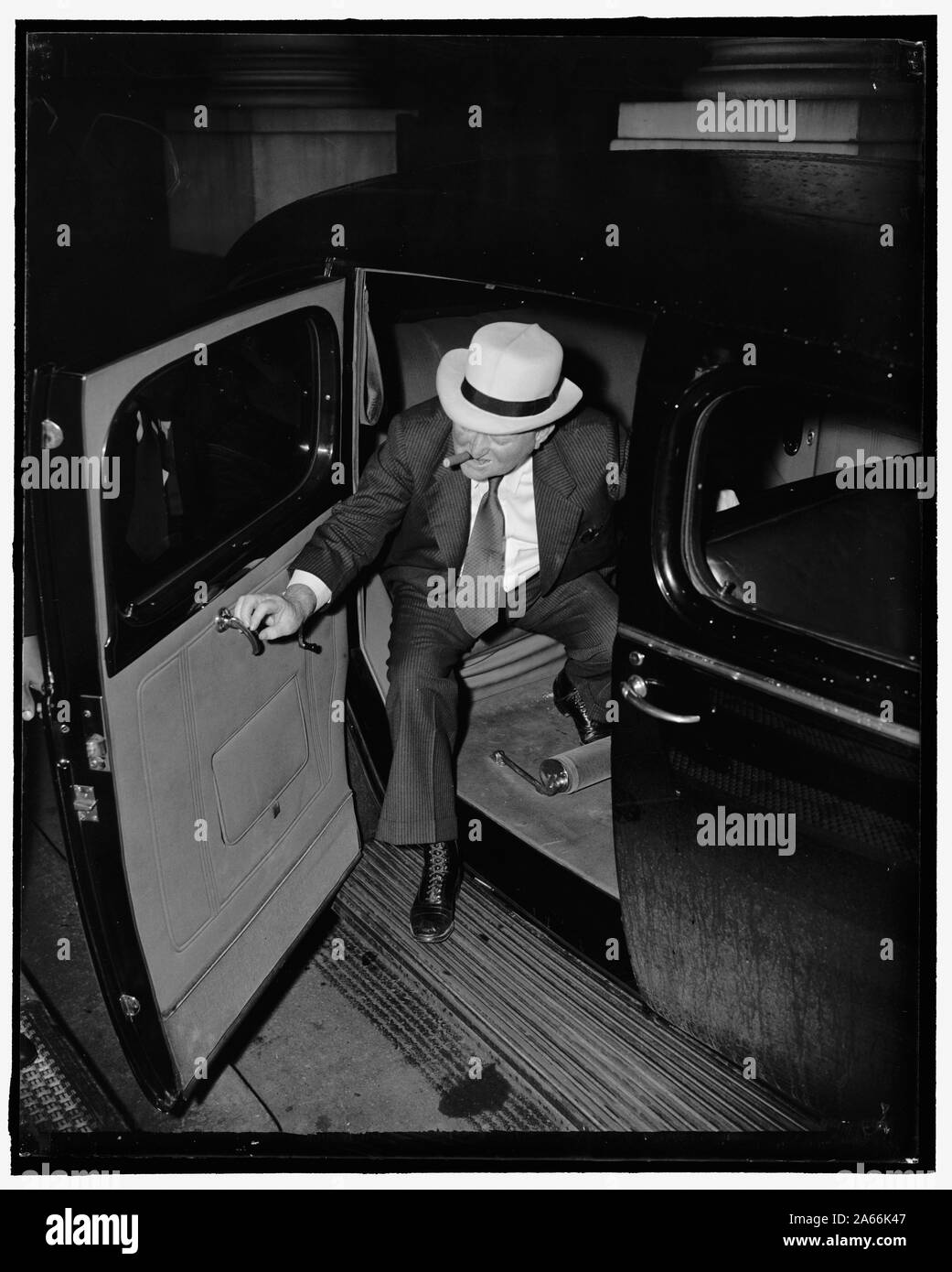 Washington, D.C., le 20 juillet. Un nouveau Vice-président de photo informelle Garner comme il a fait de sa voiture à la Maison Blanche, 7/20/39 Banque D'Images