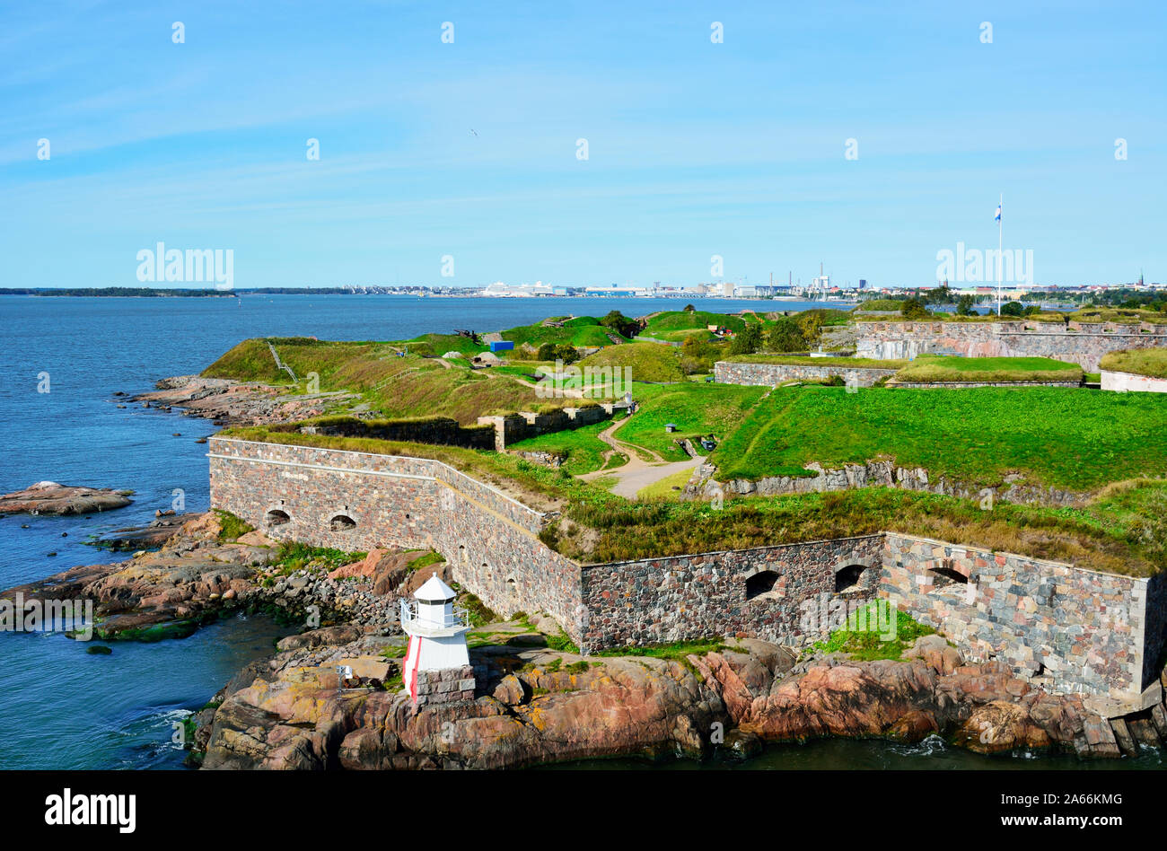 La forteresse de Suomenlinna Sea dans la baie d'Helsinki. Site du patrimoine mondial de l'Unesco. La Finlande Banque D'Images