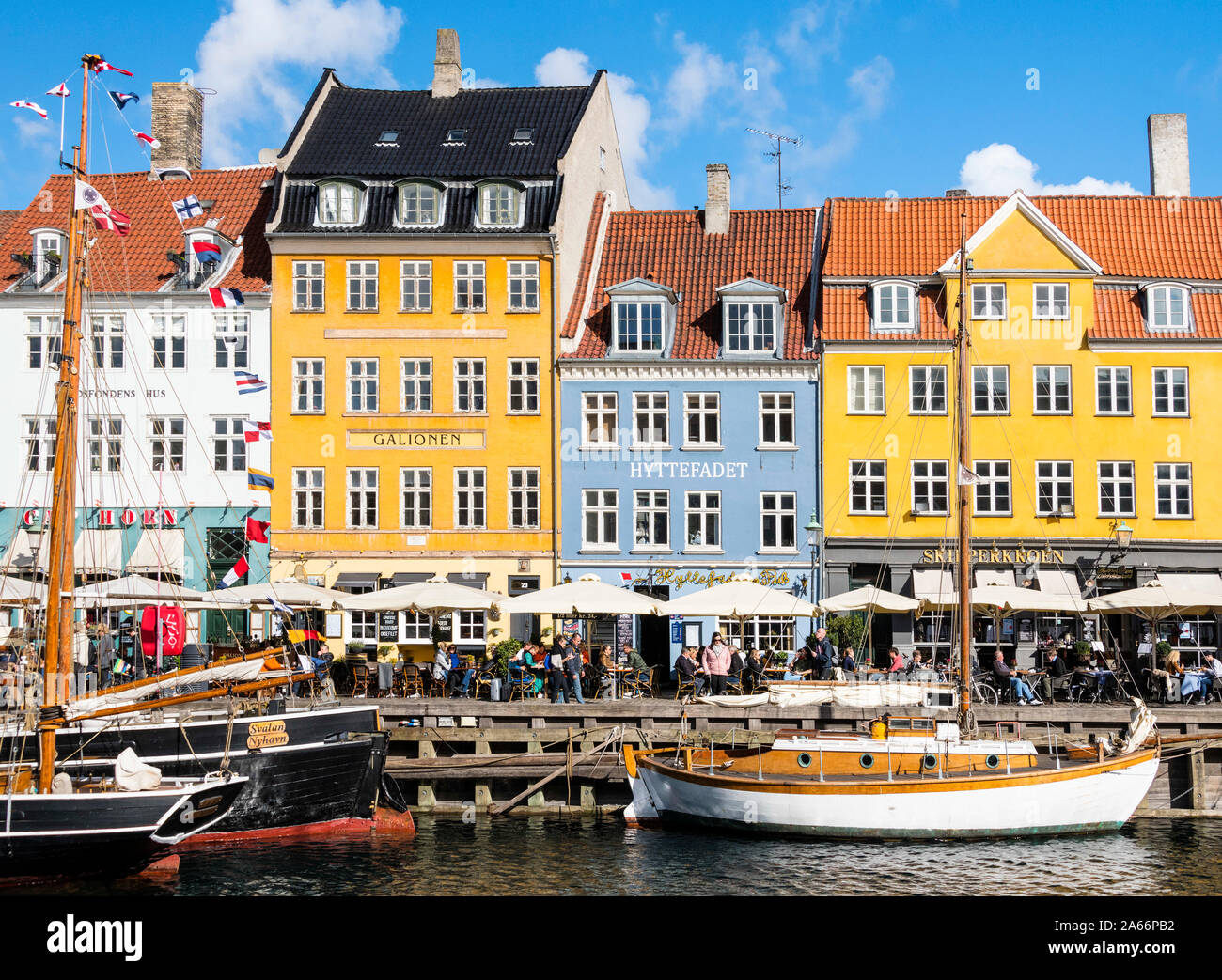Nyhavn - a bord de l'eau, canal et de divertissement à Copenhague, Danemark Banque D'Images
