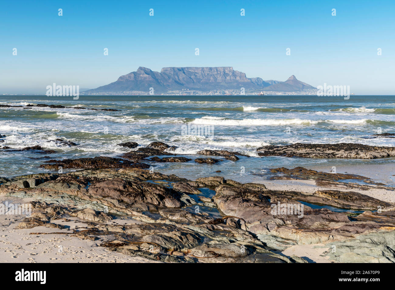 Bloubergstrand plage avec en arrière-plan la Montagne de la Table, Cape Town, Western Cape, Afrique du Sud Banque D'Images