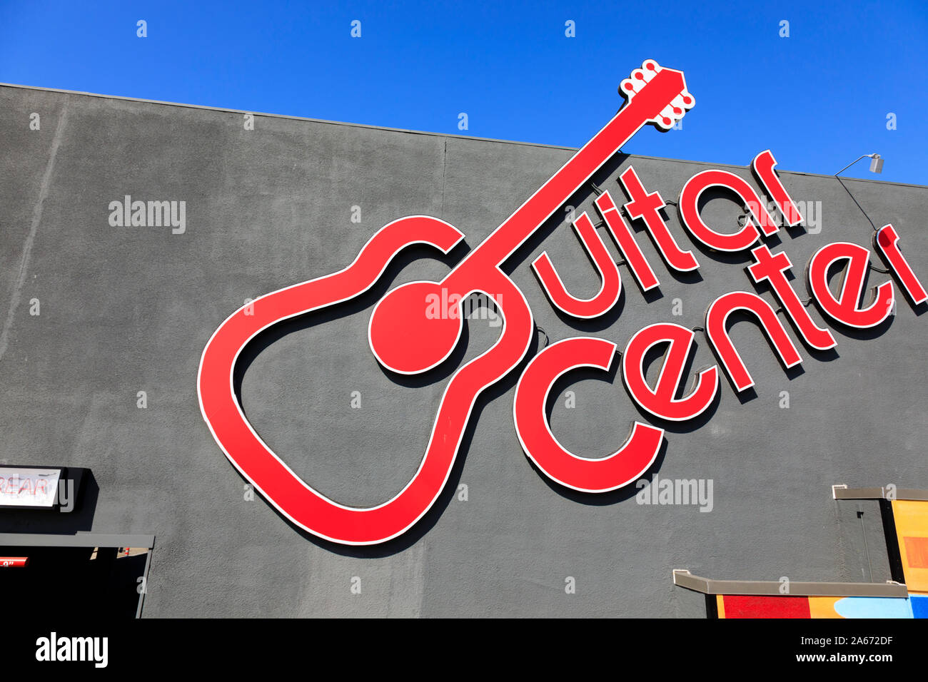 Centre de guitare, instrument de musique détaillant, Hollywood, Los Angeles, Californie, États-Unis d'Amérique. Octobre 2019 Banque D'Images