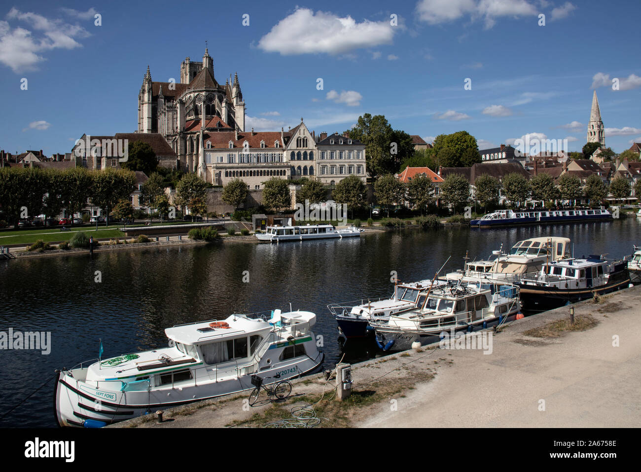 Yonne, à Auxerre, France, Canal du Nivernais, Banque D'Images