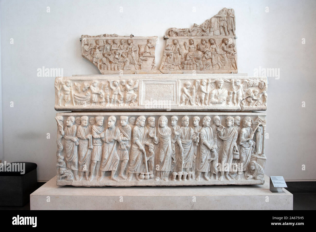 Italie, Rome, Palazzo Massimo alle terme, Musée National Romain, sarcophage de Marcus Claudianus (4e siècle après J.-C.), scènes d'ancien et nouveau testament Banque D'Images