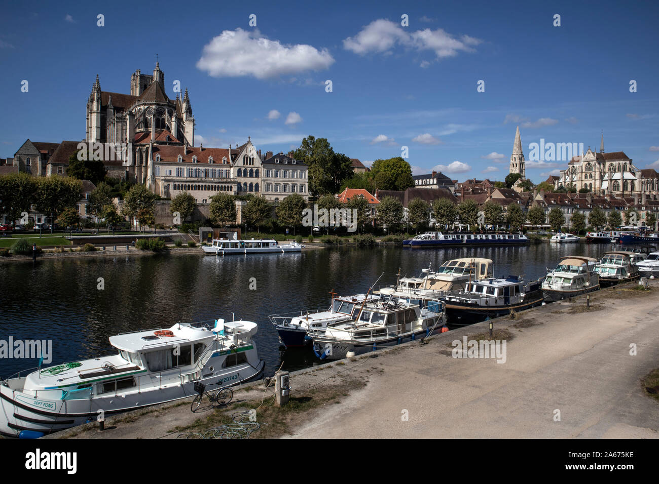 Yonne, à Auxerre, France, Canal du Nivernais, Banque D'Images