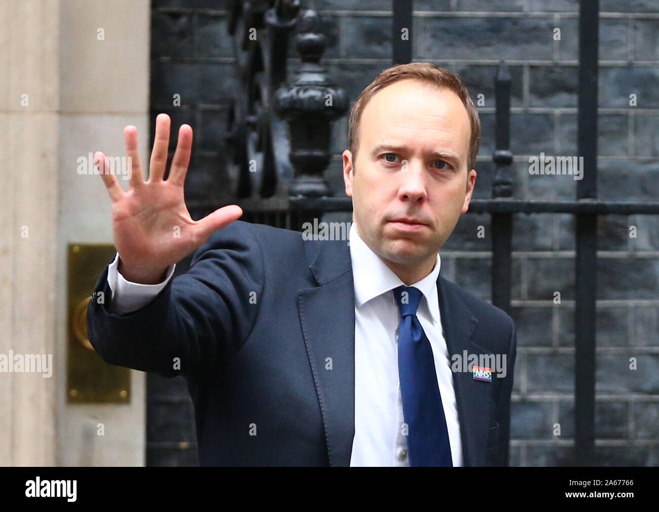 Les soins de santé et la protection sociale Secrétaire Matt Hancock quitte après une réunion du Cabinet à 10 Downing Street, Londres. Banque D'Images