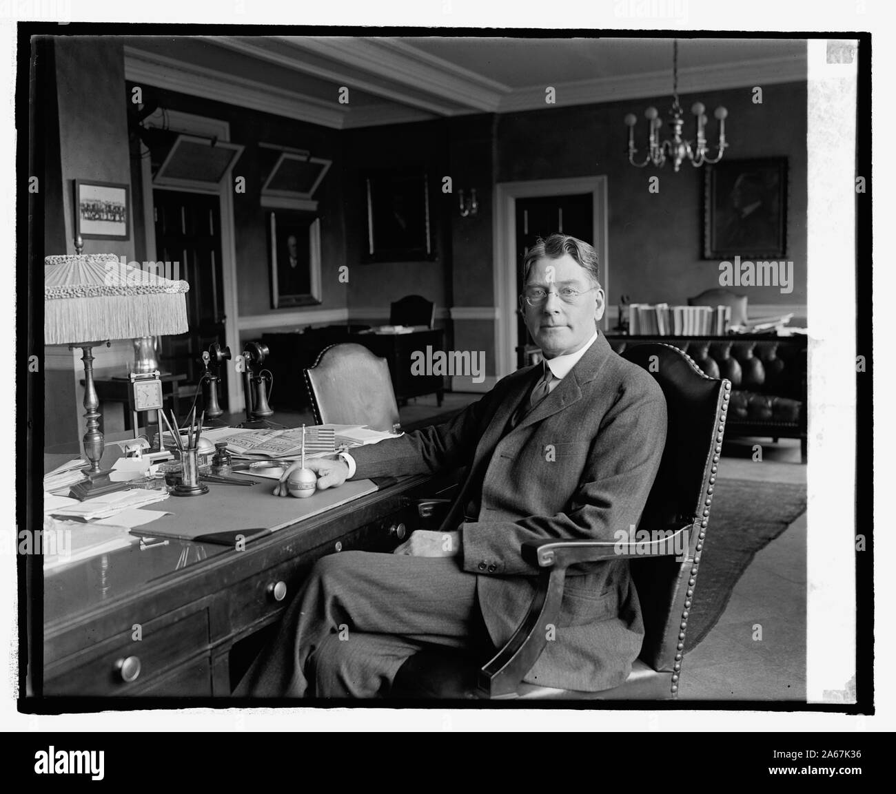 Avec porte-drapeau Wilburn, 4/30/25 Banque D'Images
