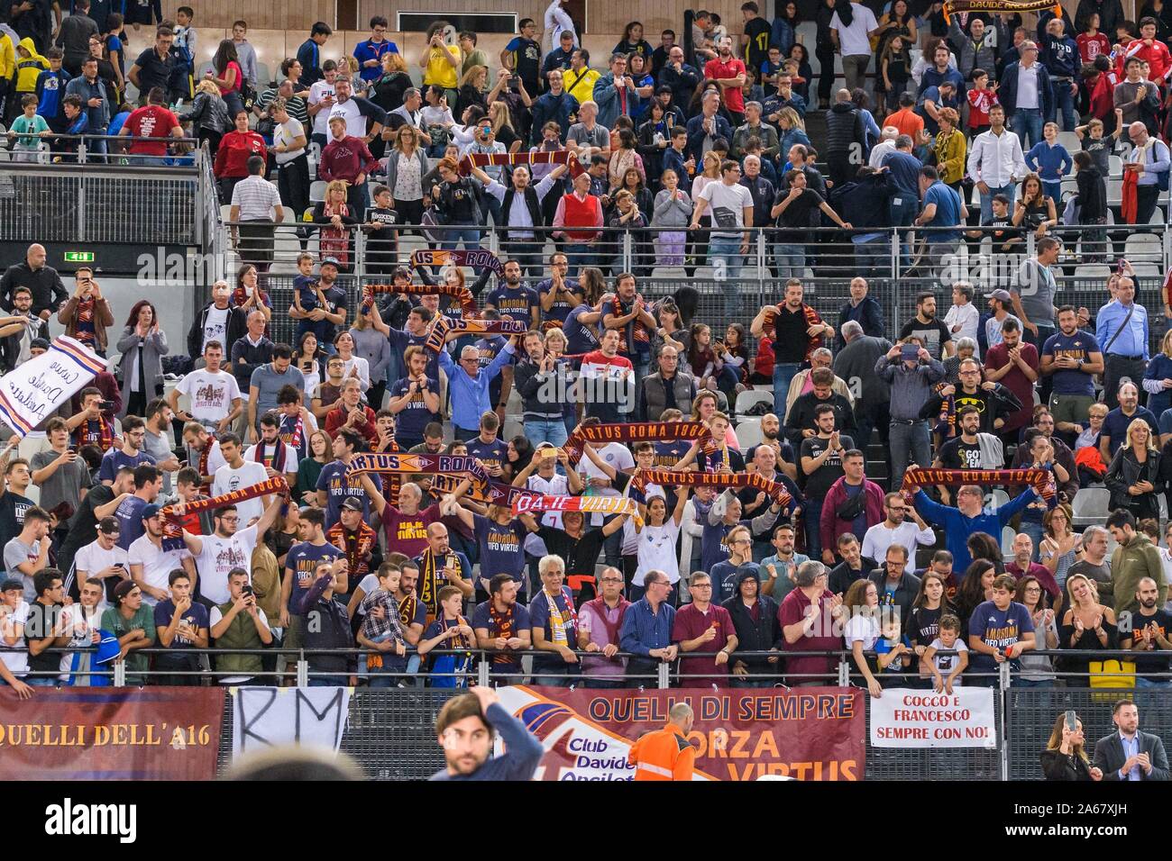 Tifosi virtus roma pendant bonheur Virtus Roma vs Fortitudo Bologne, Rome, Italie, 20 octobre 2019, le basket-ball Basket-ball championnat de Serie A italienne Banque D'Images