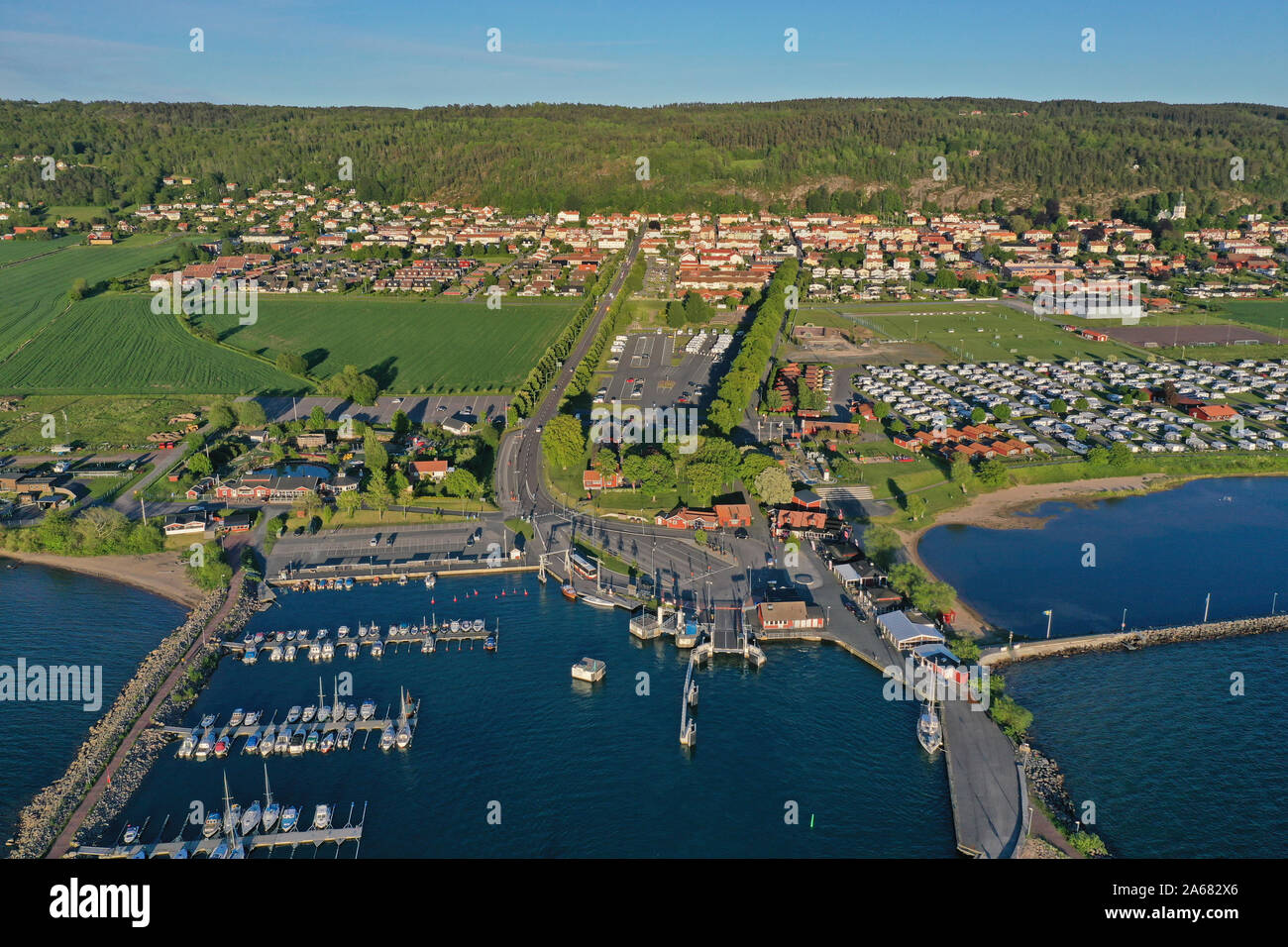 Avis de Gränna Harbour, avec ferry camp.Photo Jeppe Gustafsson Banque D'Images
