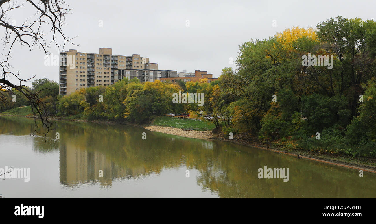 La rivière Assiniboine à Winnipeg, Canada Banque D'Images