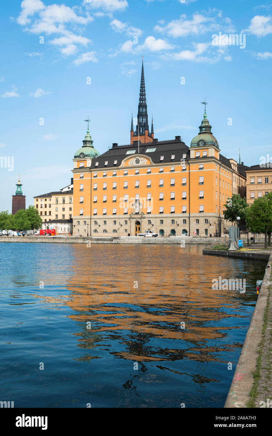 Palais de Stockholm, vue front de mer en été de la ville, édifice du Palais sur l'île de Riddarholmen dans le centre de Stockholm, en Suède. Banque D'Images