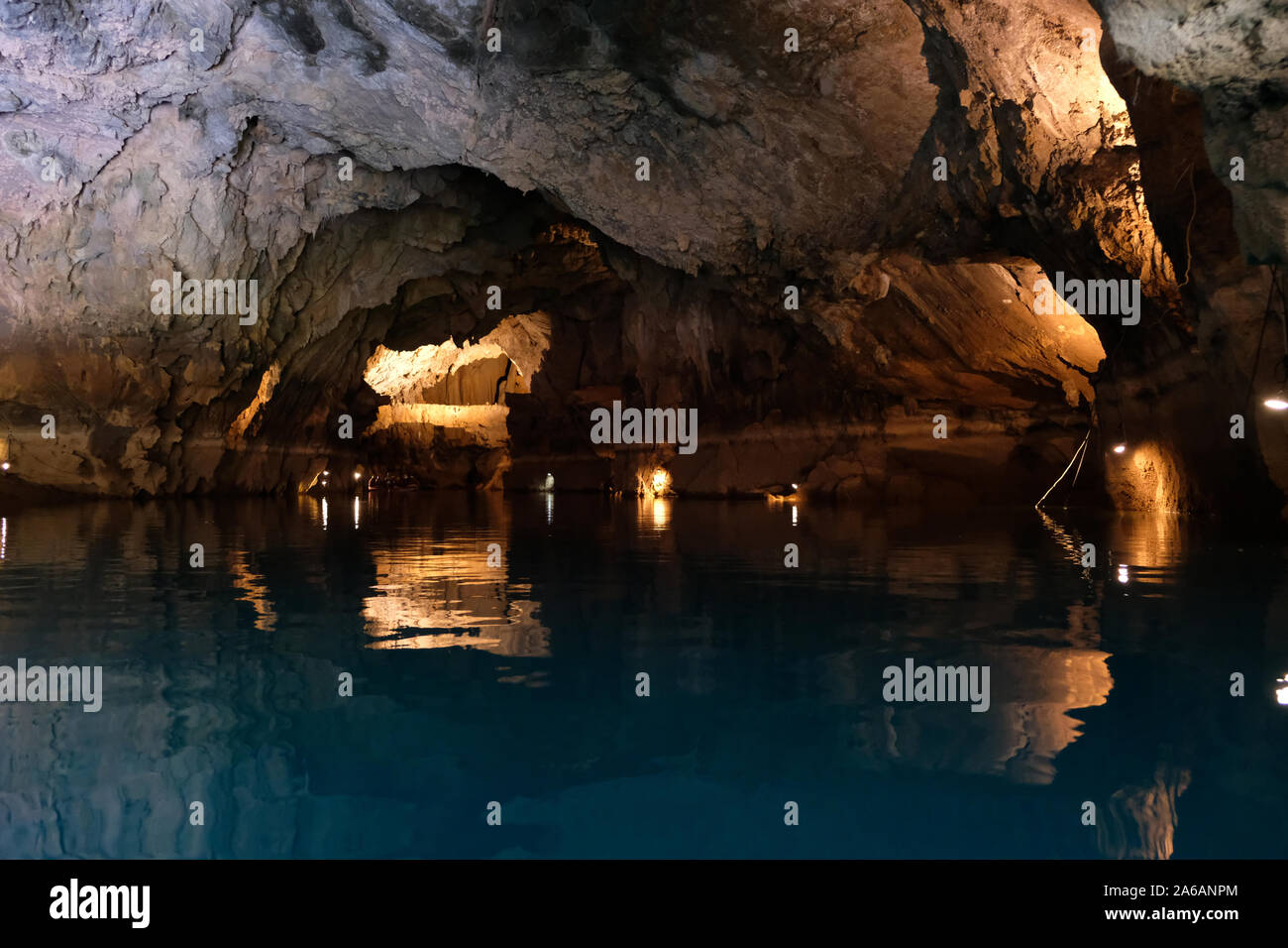 Altinbesik Altınbesik Magarasi (grotte) est sur le côté ouest de la colline de Manavgat, à 7 km de Ibradi (Aydinkent) district d'Antalya Banque D'Images