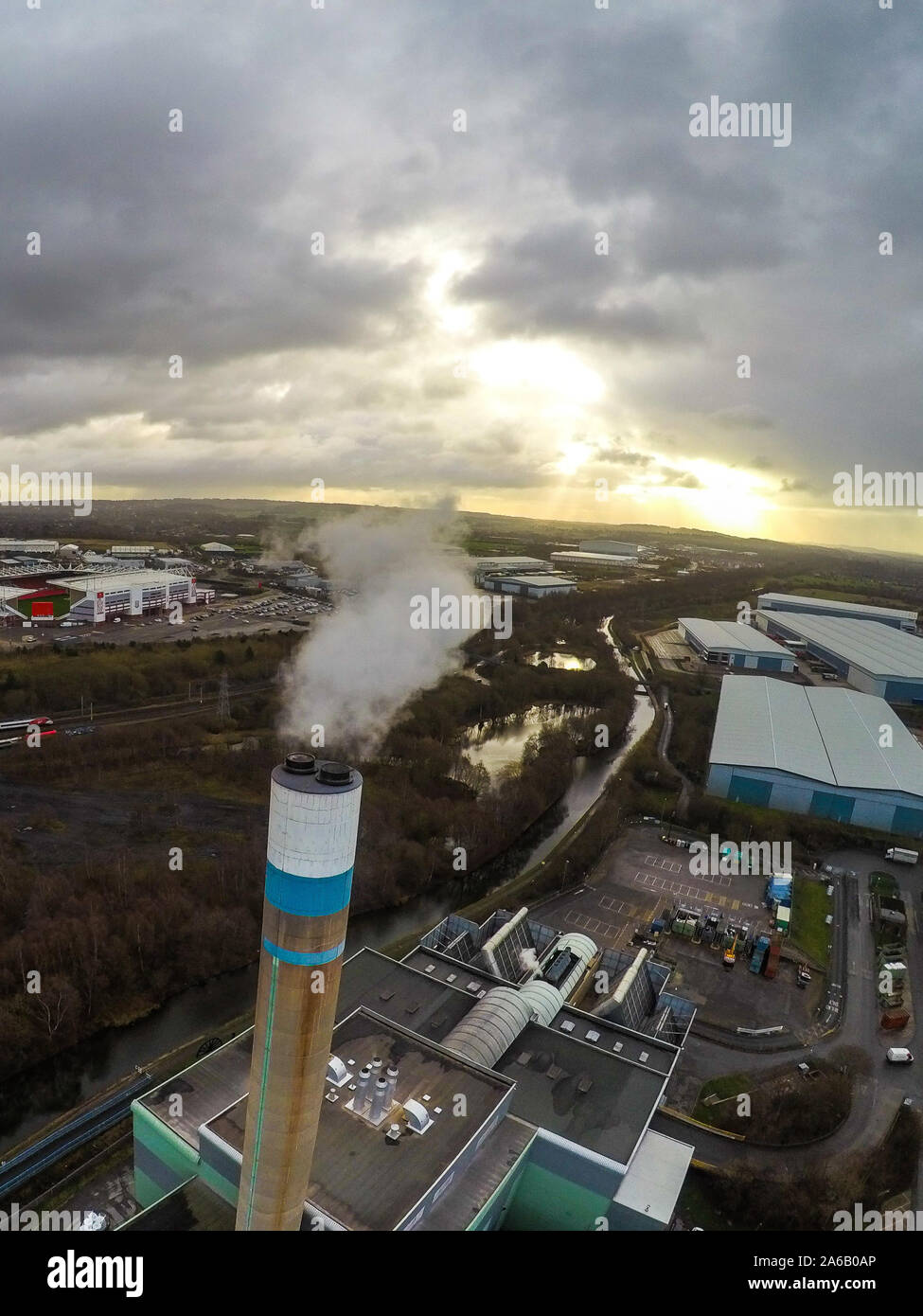 Incinérateur de Stoke on Trent Centre de recyclage basée à Staffordshire, ordures, déchets, usine d'incinération des déchets, le tabagisme, la pollution cheminée Banque D'Images