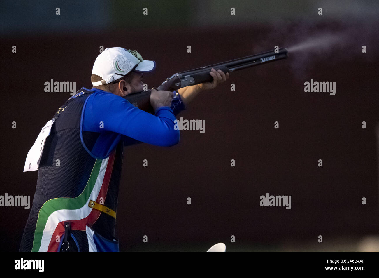 Wuhan, Chine. 25 octobre, 2019. Cristian Ciccotti de l'Italie en compétition au cours de la finale du skeet fusil de tir à la 7e Jeux Mondiaux Militaires du CISM à Wuhan, capitale de la Chine centrale, le 25 octobre 2019. Credit : Xiong Qi/Xinhua/Alamy Live News Banque D'Images