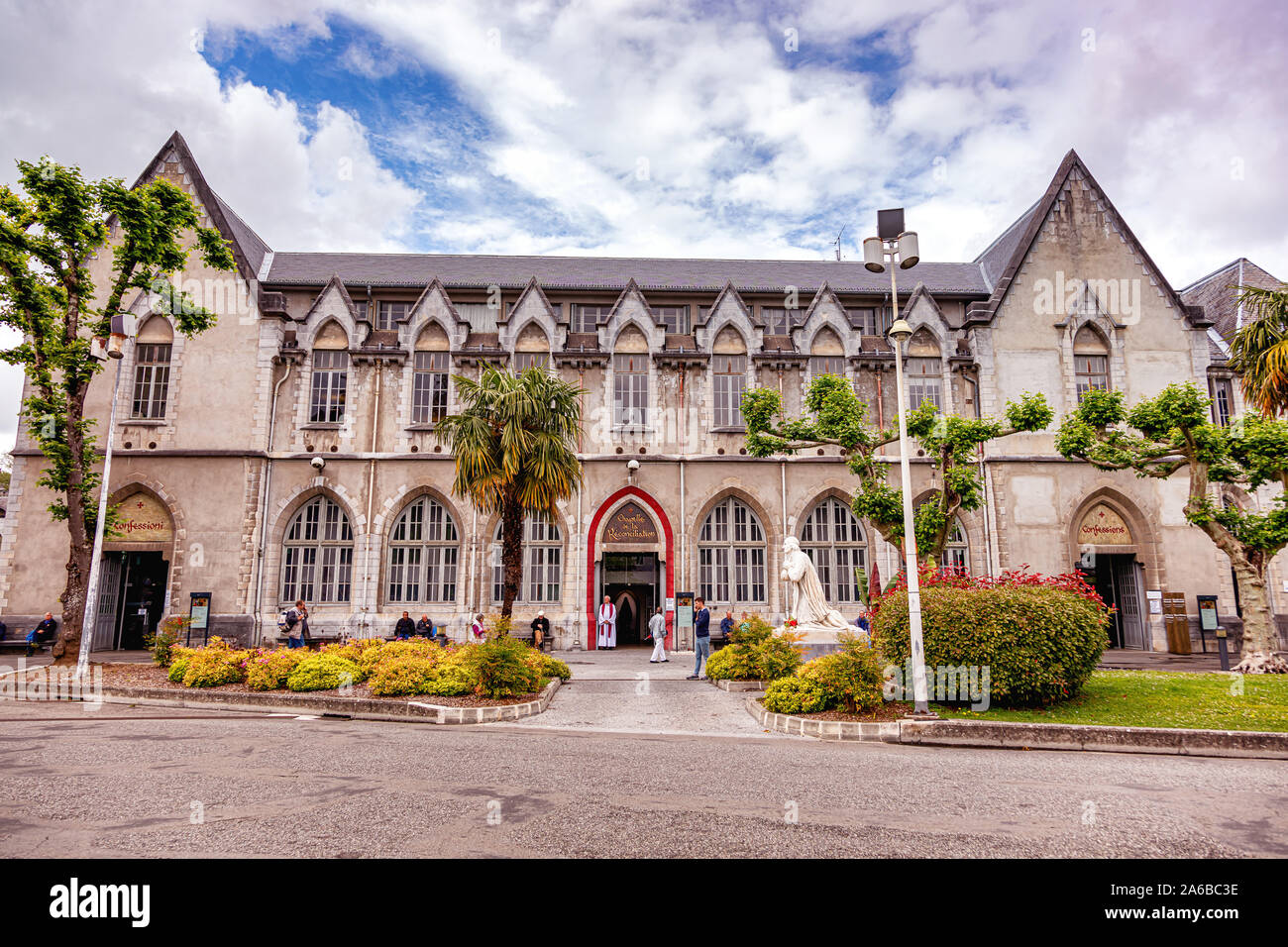 LOURDES - 15 juin 2019 : Chapelle de la réconciliation Banque D'Images