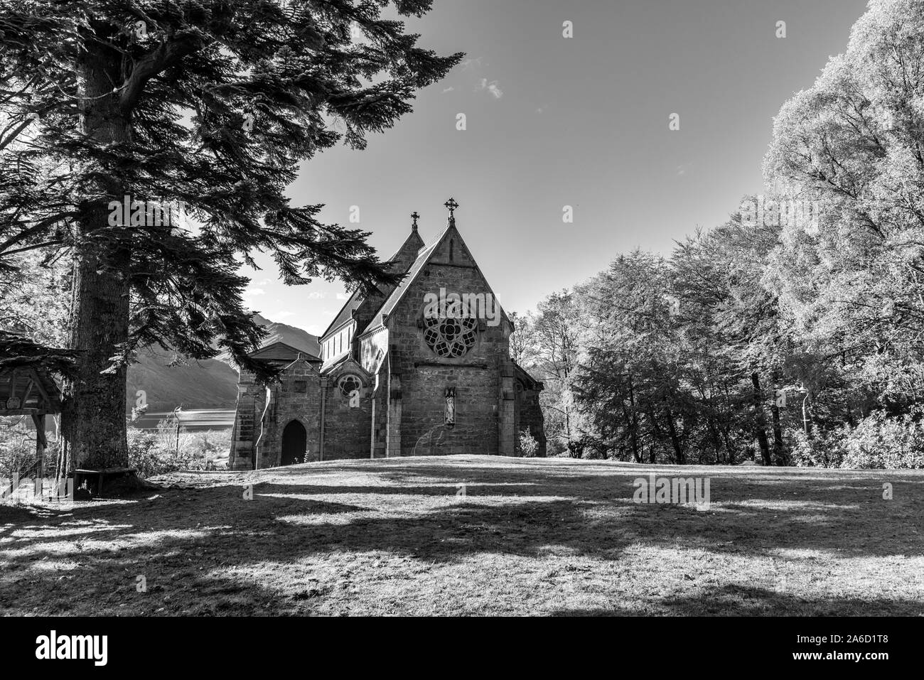 L'église St Mary près de Glen Églefin mémorial à Bonnie Prince Charlie sur la rive du Loch Shiel dans les hautes terres de l'ouest de l'Ecosse Banque D'Images
