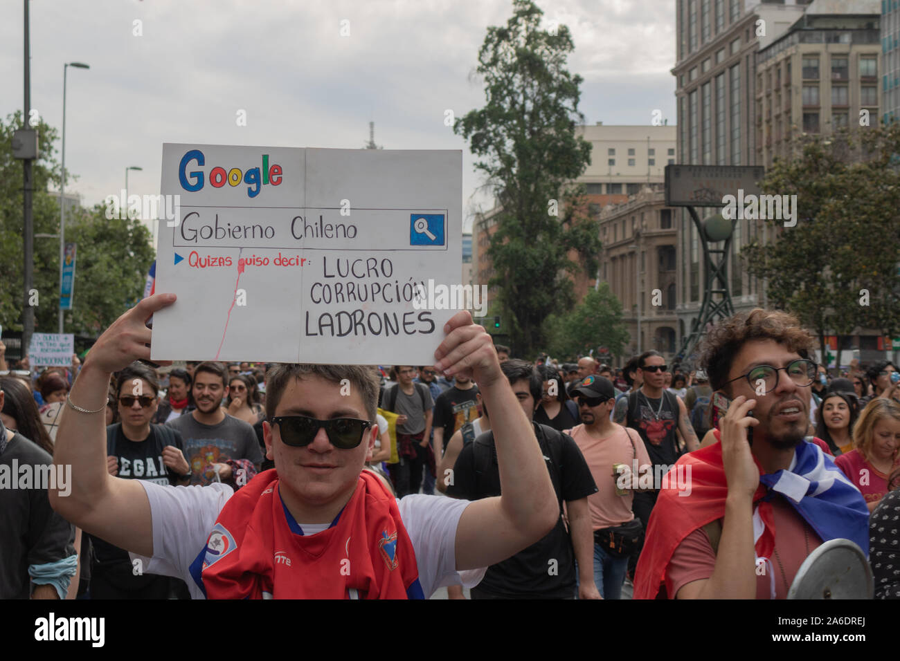 Le Chili proteste. La Marcha más grande de Chile, plus de 1 millions de manifestants Banque D'Images