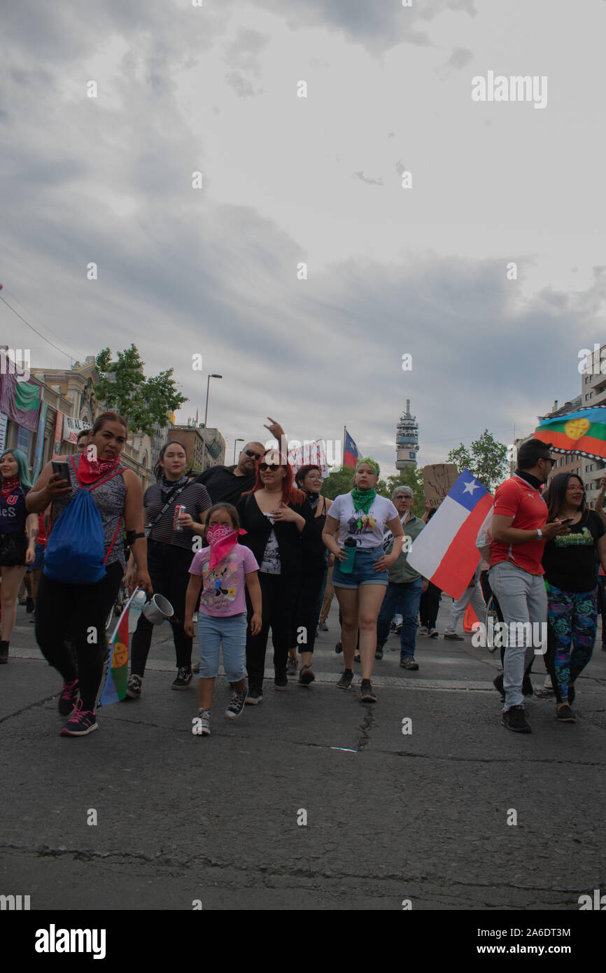 Le Chili proteste. La Marcha más grande de Chile, plus de 1 millions de manifestants Banque D'Images