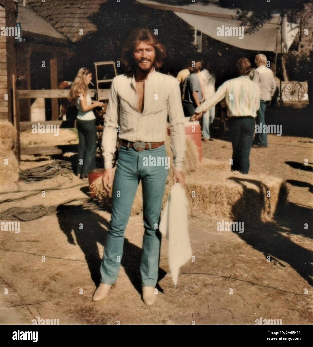 Barry Gibb des Bee Gees sur l'ensemble de Sergeant Pepper's Lonely Hearts Club Band, 1977 Banque D'Images