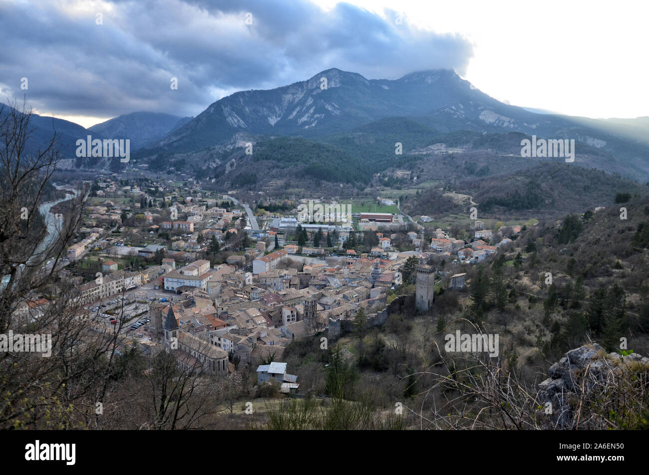 Village de Castellanne dans le sud de la France Alpes de Haute Provence Banque D'Images
