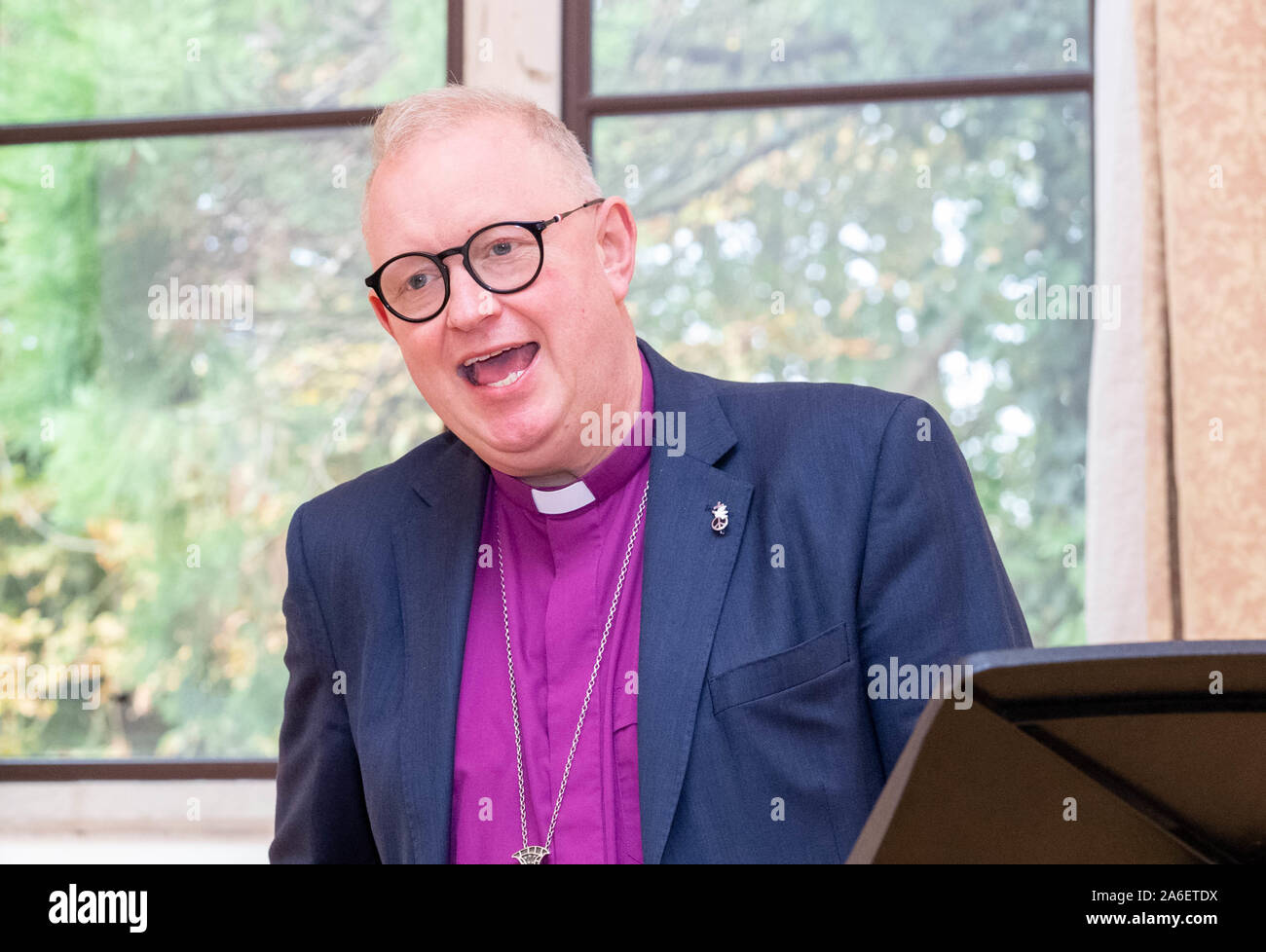Brentwood Essex UK, 26 octobre2019 Christian Campagne pour le désarmement nucléaire assemblée générale annuelle à Brentwood Cathedral, l'établissement Brentwood (Royaume-Uni) sur le thème "Pas clair wepons, l'autre menace d'extinction', Right pasteur Roger Morris, évêque de Colchester, a ouvert la réunion Credit Ian DavidsonAlamy Live News Banque D'Images