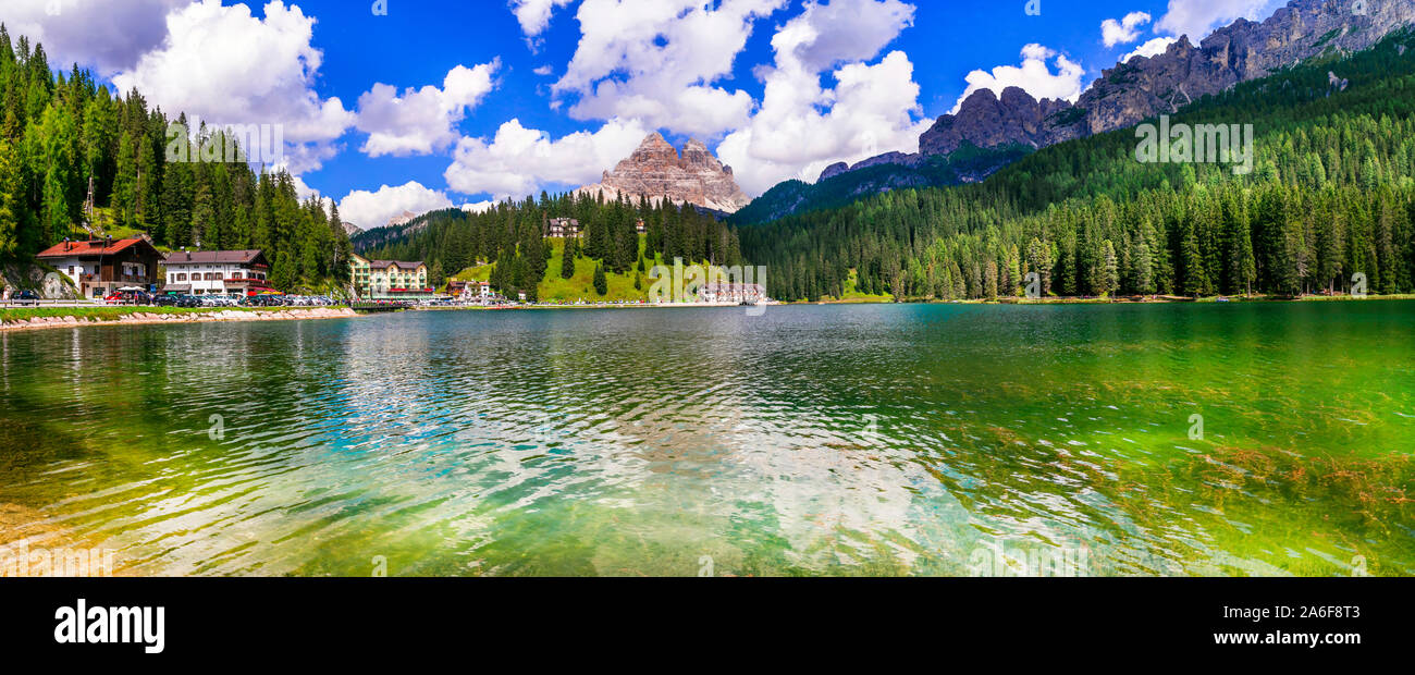 Landsape idyllique merveilleux du magnifique lac Lago di Misurina dans nord de l'Italie Banque D'Images