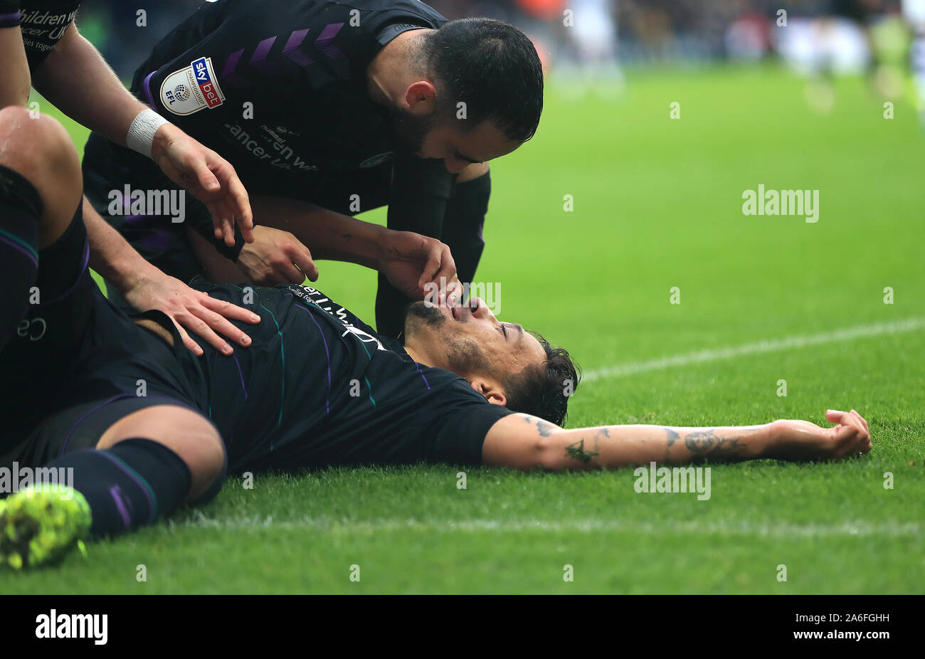 Charlton Athletic's Macauley Bonne fête marquant son premier but de côtés du jeu avec l'équipe au cours de la Sky Bet Championship match à The Hawthorns, West Bromwich. Banque D'Images