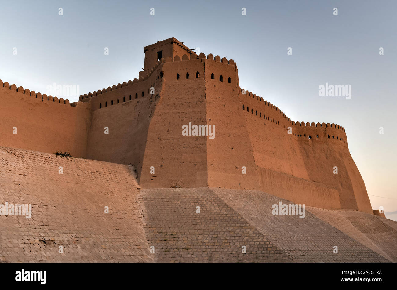 Mur d'Itchan Kala (Ichon Qala) - Khiva (Chiva, Heva, Xiva, Chiwa, Khiveh Xorazm) - Province - Ouzbékistan - Ville sur la route de la soie en Asie centrale. Banque D'Images