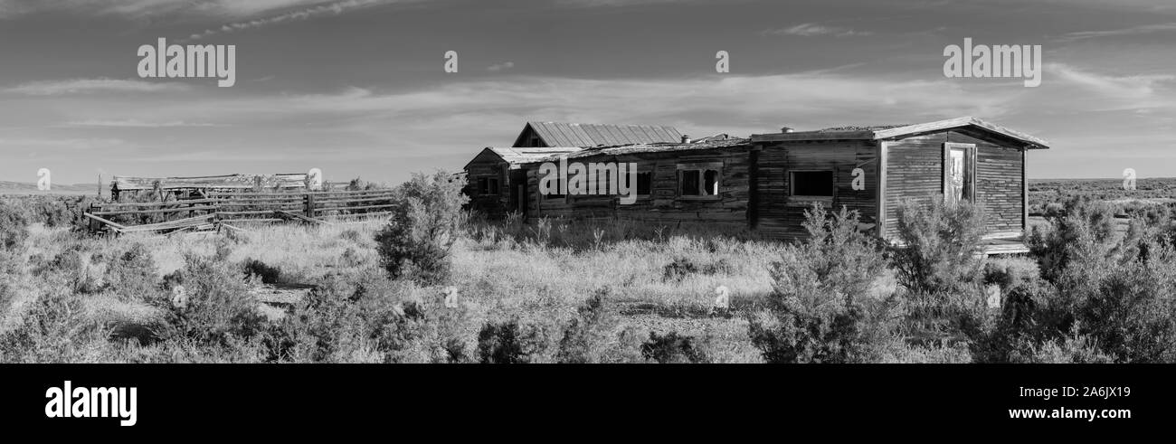 Des images d'un ranch abandonné (Ville fantôme) en milieu rural Sweetwater County, Wyoming, USA. Banque D'Images