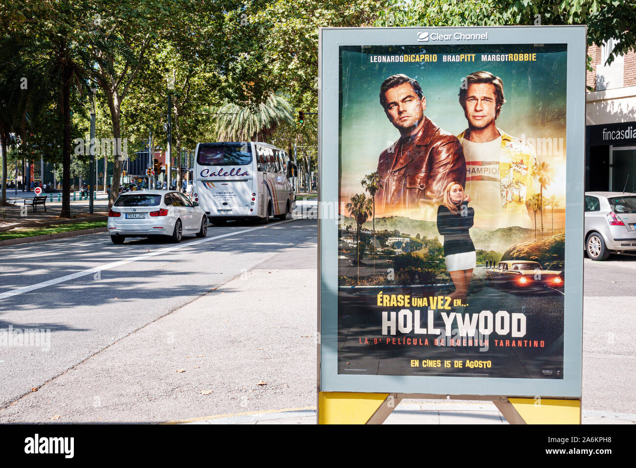 Barcelone Espagne,Catalogne Catalunya,El Poblenou,Avinguda Diagonal,avenue,bus stop abri,publicité,prochaine affiche de sortie de film,Quentin Tarantino, Banque D'Images