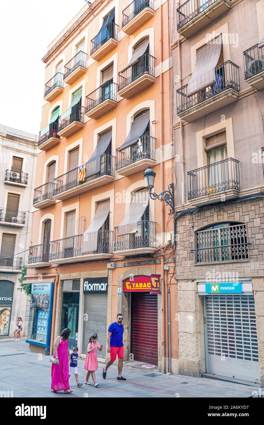 Tarragona Espagne,hispanique latin Latino,Catalogne Catalunya,partie Alta,quartier historique,Plaza de la Fuente,Placa de la font,place publique,bâtiment facade Banque D'Images