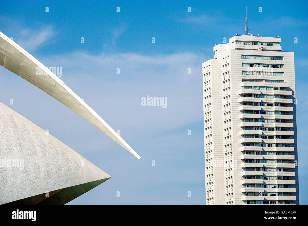Valence Espagne, las Artes y las Ciencias, Cité des Arts et des Sciences, Palacio de las Artes Reina Sofia Arts Palace, Palau du Arts, Santiago Calatrava, archi Banque D'Images