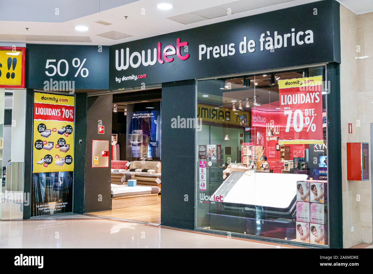 Barcelone Espagne,Catalogne Catalunya,Cornella de Llobregat,Centre commercial Llobregat,intérieur,Wowlet,usine de sortie,meubles,articles ménagers,mattres Banque D'Images