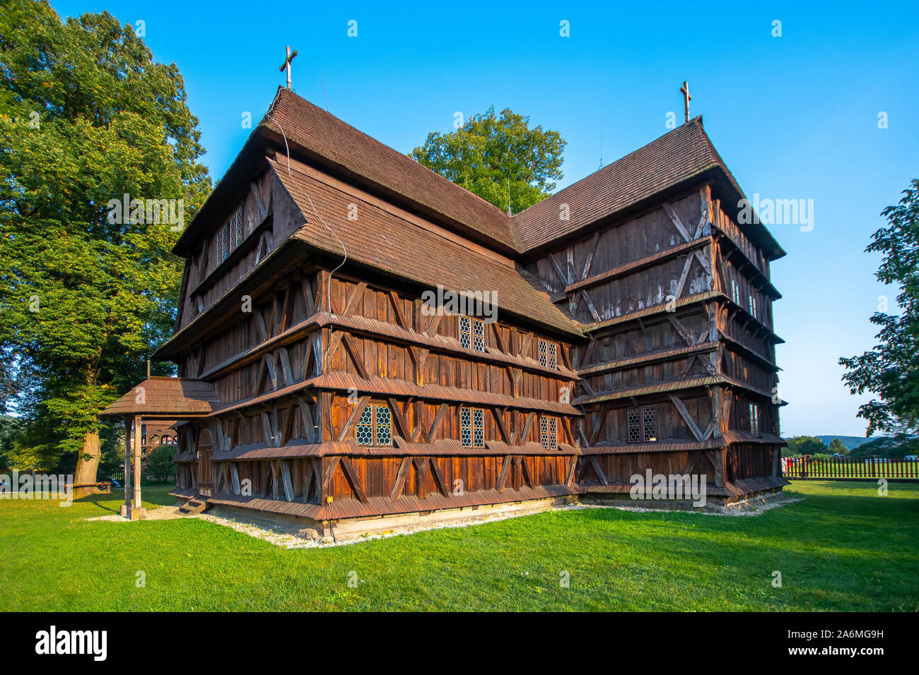 L'église en bois de Hronsek articulaire, la Slovaquie. UNESCO World Heritage. Banque D'Images