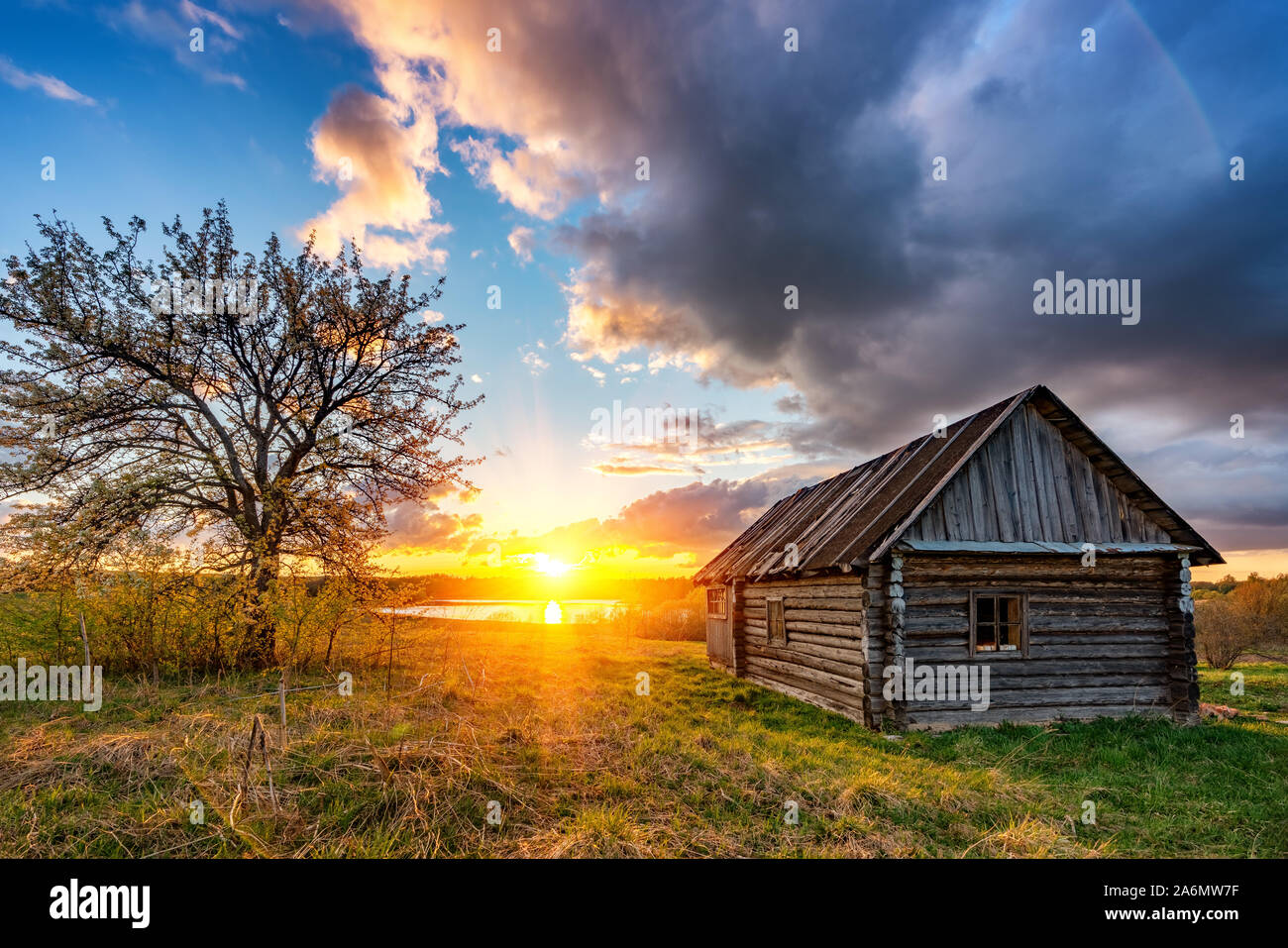 De soleil colorés dans un coin de campagne Banque D'Images