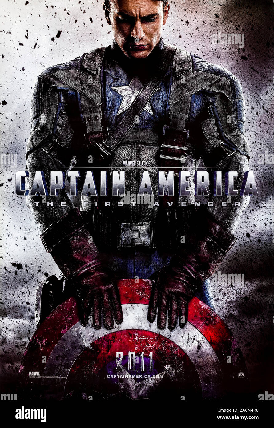 Captain America : le premier vengeur (2011) réalisé par Joe Johnston avec Chris Evans, Hugo Weaving et Sebastian Stan. Steve Rogers est génétiquement améliorées et prend sur l'HYDRA Red Skull. Banque D'Images