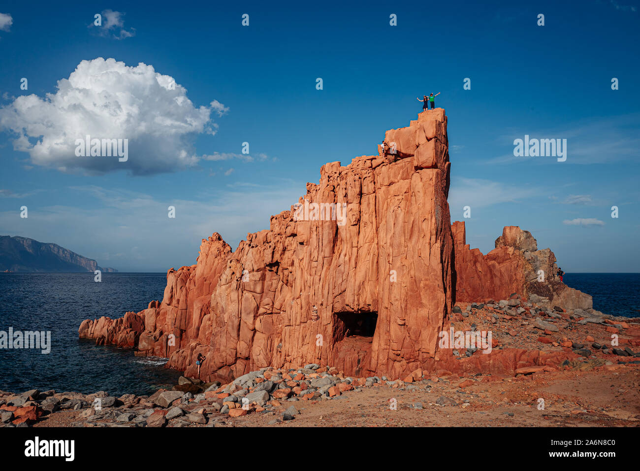 ARBATAX, ITALIE / Octobre 2019 : la pittoresque plage de Red Rocks en Sardaigne, région de l'Ogliastra Banque D'Images