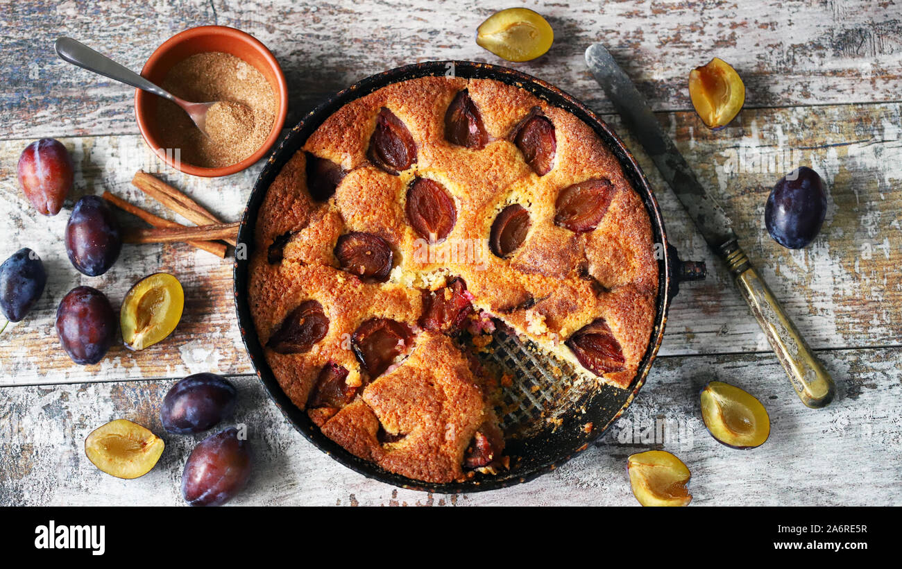 Tarte Aux Prunes Maison Tarte Aux Prunes D Automne New York Times Recette Gateau Aux Prunes Photo Stock Alamy
