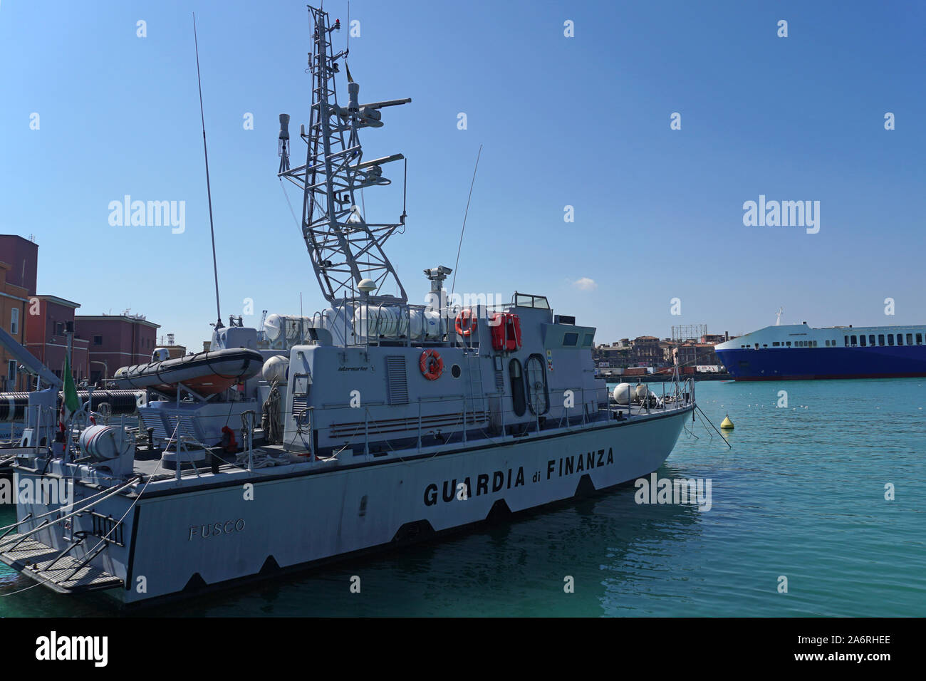 Une réponse rapide bateau de la Guardia di Finanza italienne, l'organisme d'application de la loi du ministère de l'économie et des finances Banque D'Images